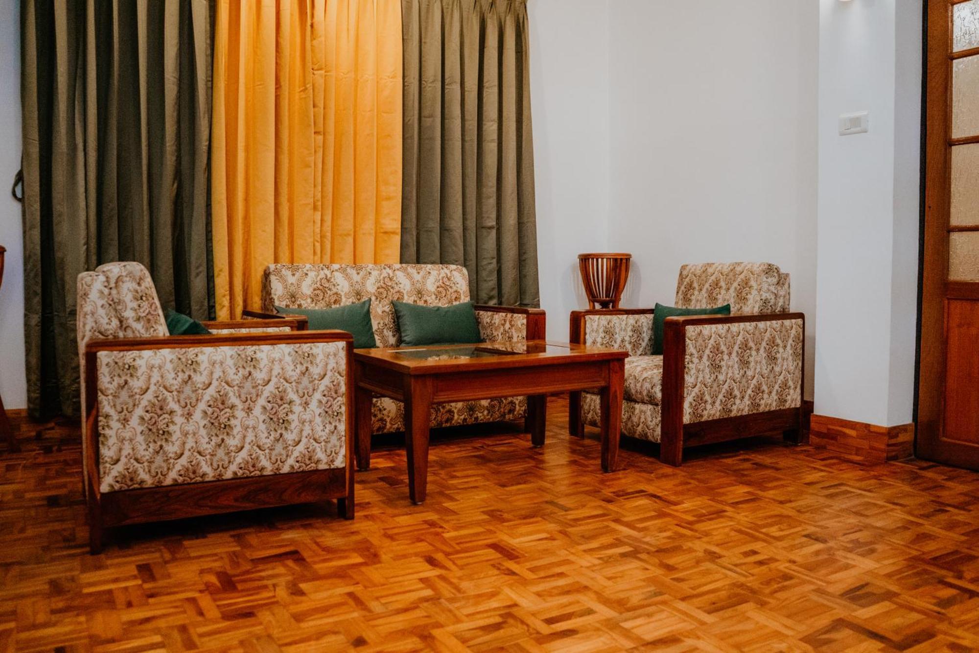 Tashi Palace Hotel Gangtok Exterior photo